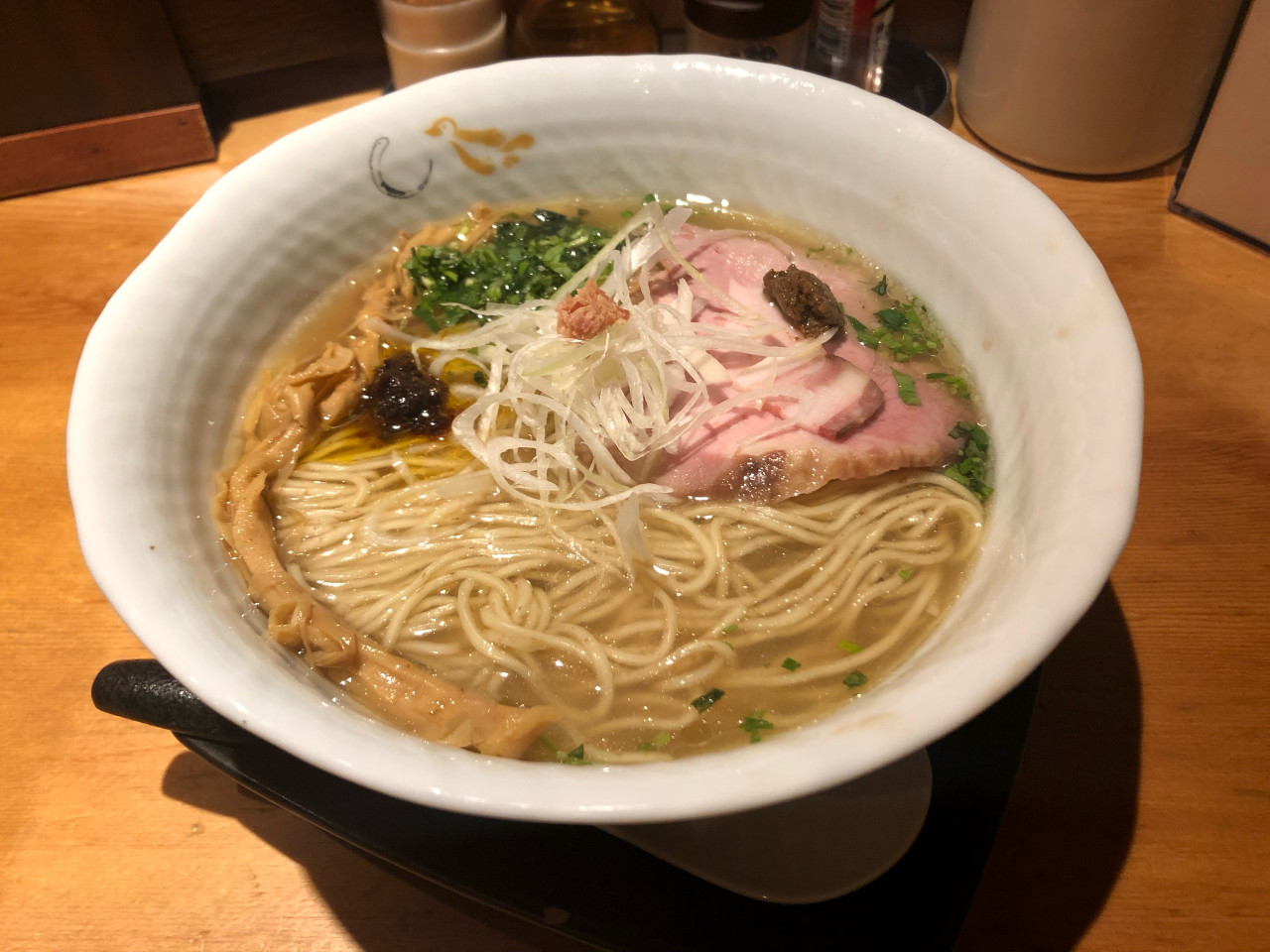 【2026最新】新宿ラーメンランキング！激戦区の覇権を握る名店と真実
