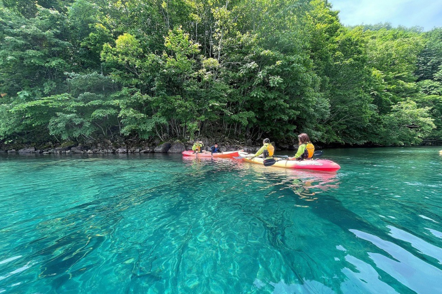 倶多楽湖の透明度と枯れない謎｜心霊の真相と2026年最新観光