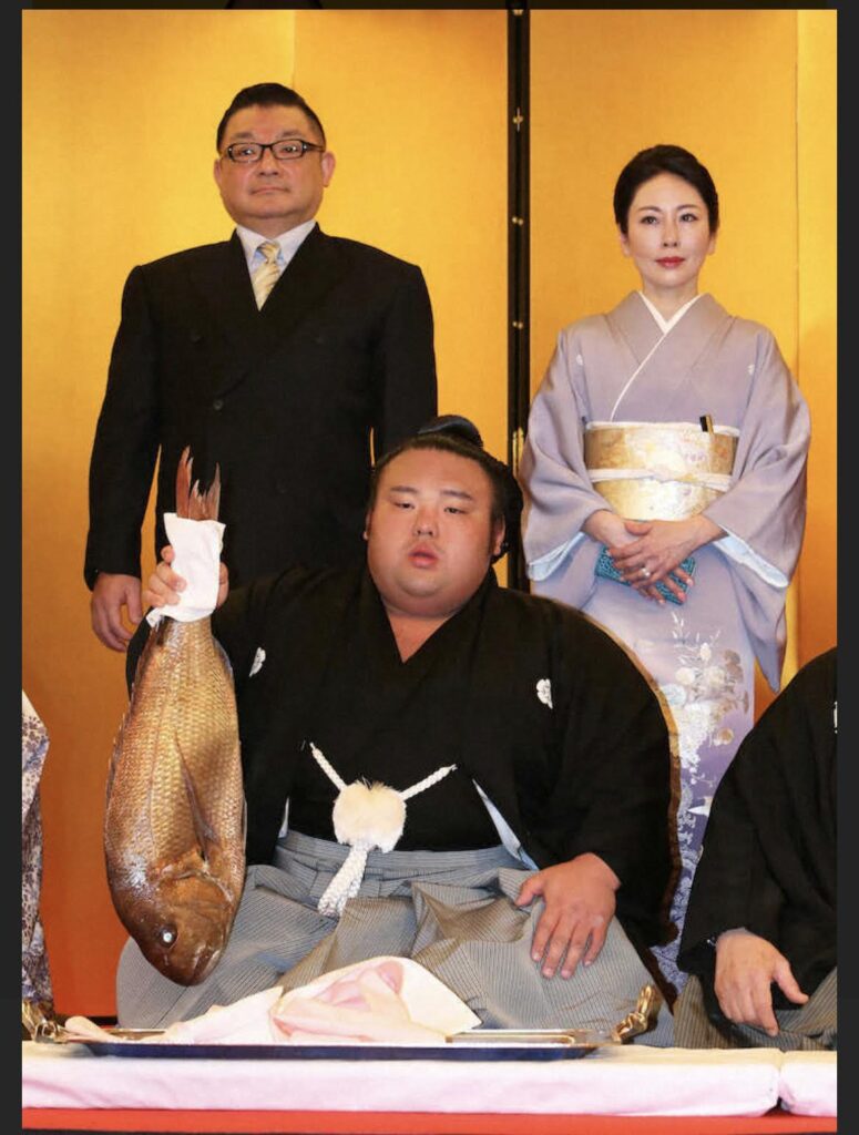 貴景勝の母・純子さんの経歴と真相！元モデル説や芦屋豪邸の素顔
