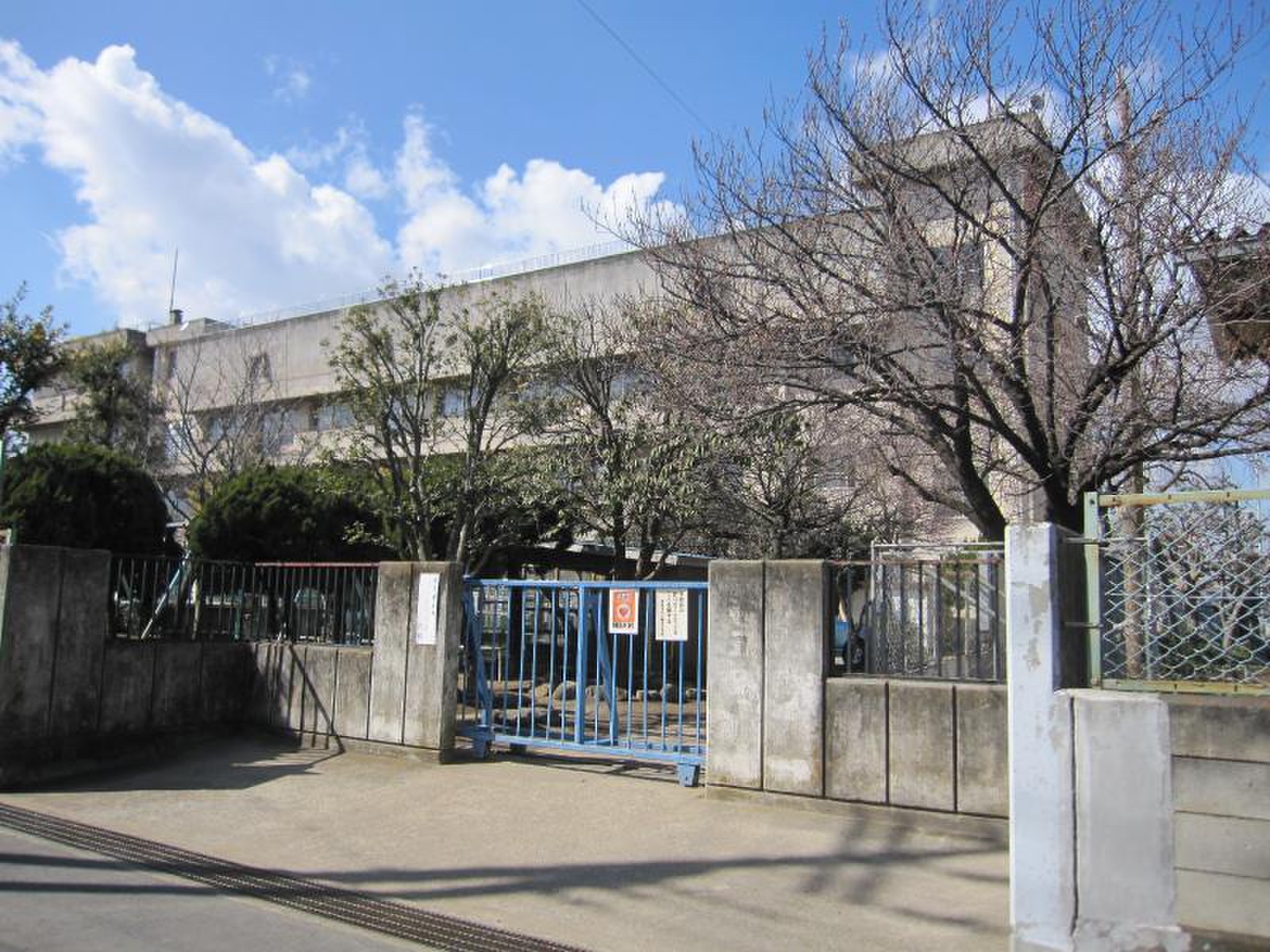 草加市立八幡北小学校の評判と学区｜口コミ・進学先と実態を徹底解説