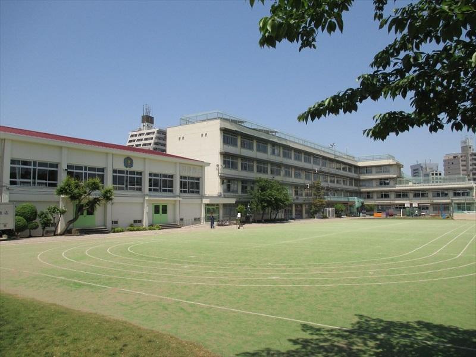 北区立滝野川第三小学校の評判と学区は？進学先や実際の口コミを徹底解説