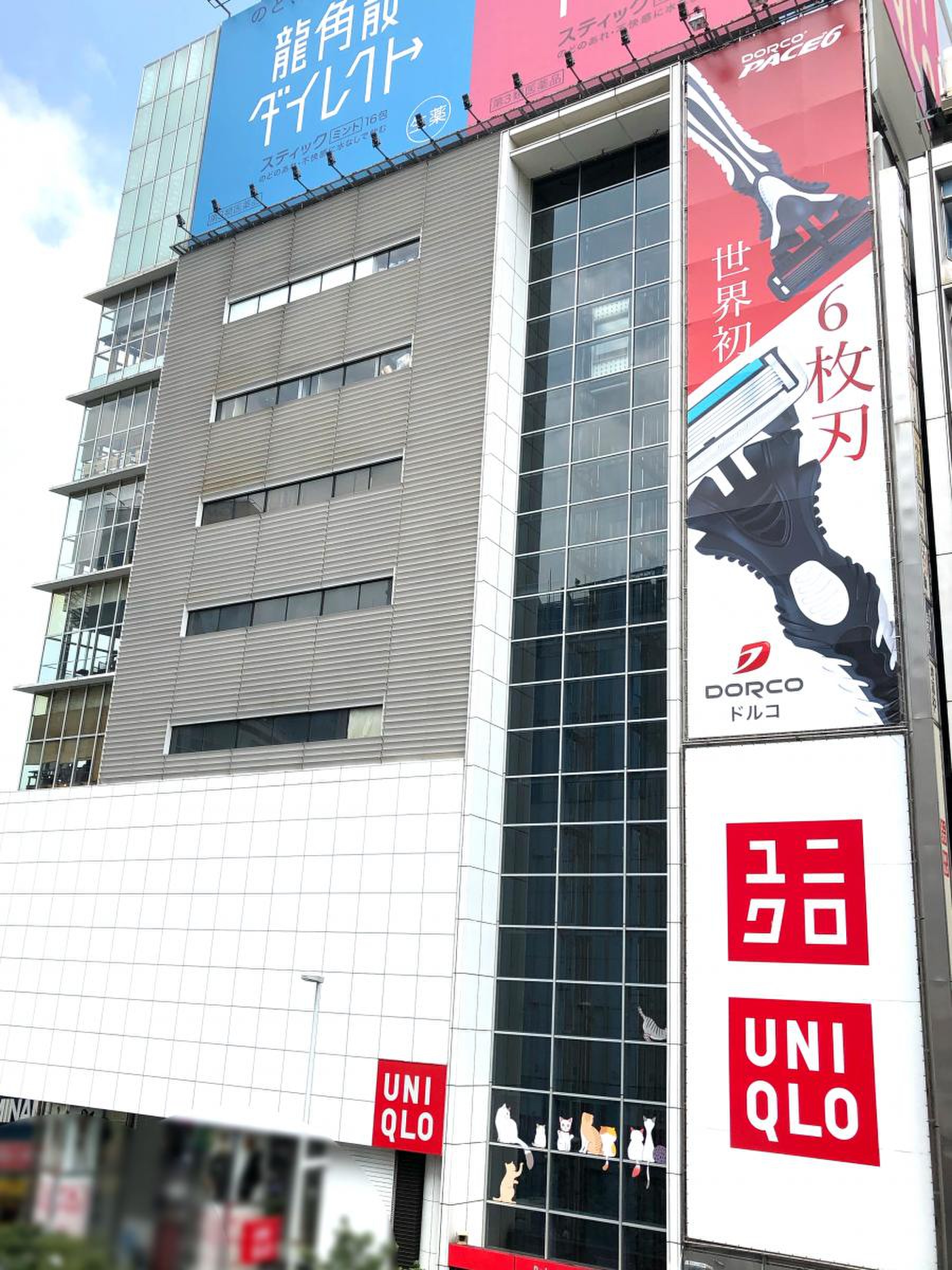 ユニクロ新宿西口店の閉店理由と移転先｜現在の代替店舗と再開発を徹底解説
