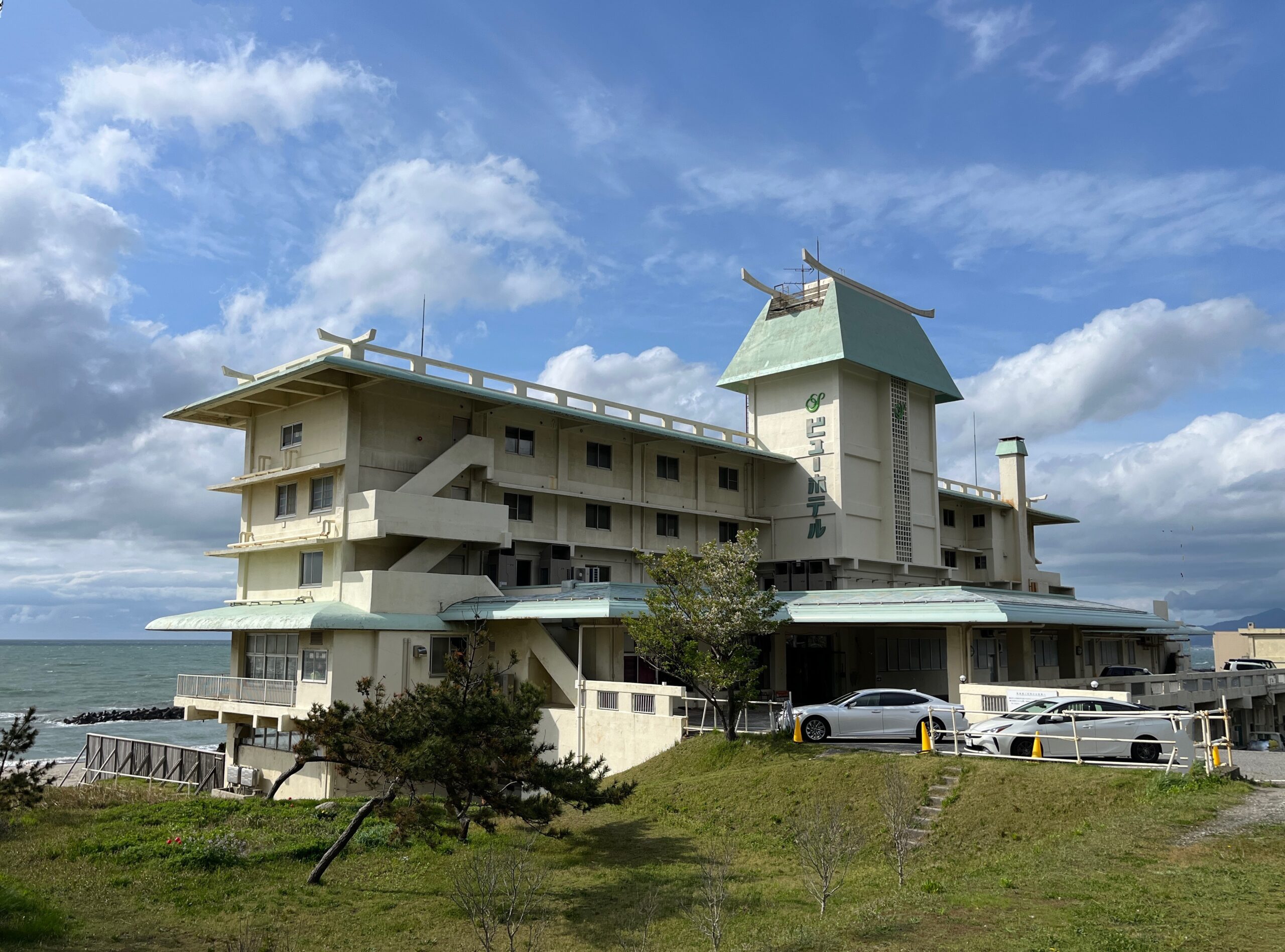 瀬波ビューホテルの評判と口コミは？夕日・温泉・料理の実態検証