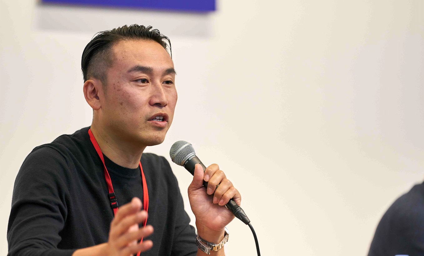 Dmm亀山会長が顔を出さない理由とは？総資産と型破りな経営哲学