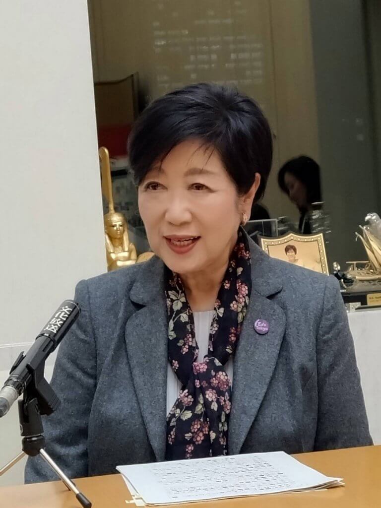 小池百合子はなぜ独身？元夫との離婚理由と結婚歴・現在の私生活の真相