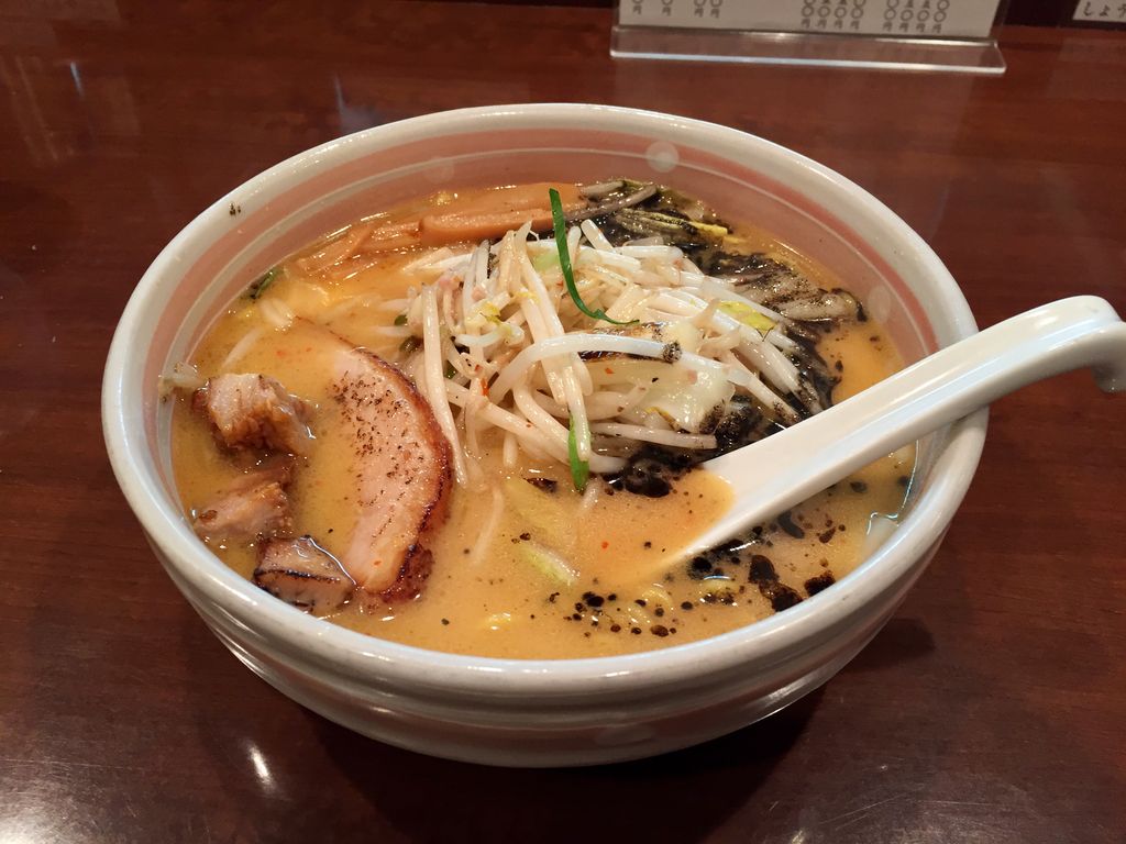 札幌「麺屋おざわ」行列の理由とは？彩未仕込みの絶品味噌ラーメン