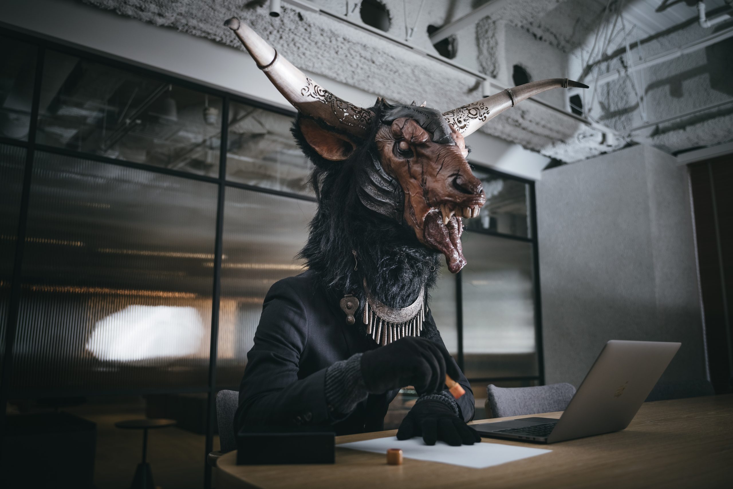 ラプラスの悪魔はなぜ否定された？決定論の破綻とAi時代の新解釈