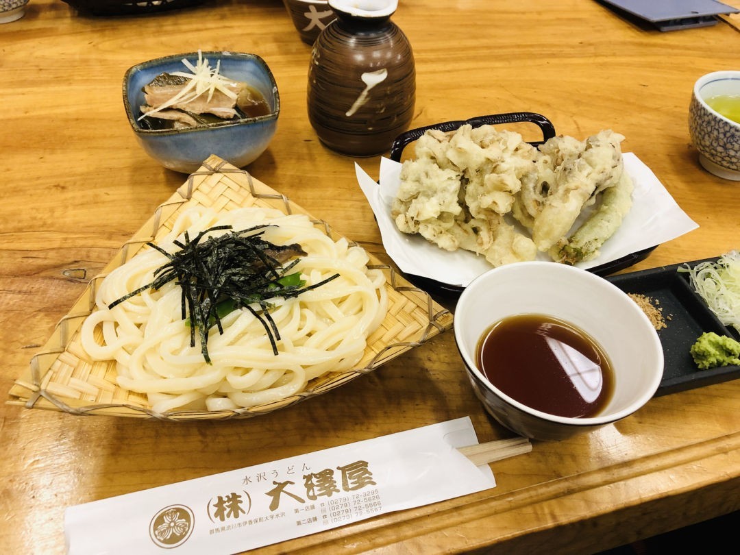 伊香保名物水沢うどん徹底比較！田丸屋と大澤屋の違いや混雑2026