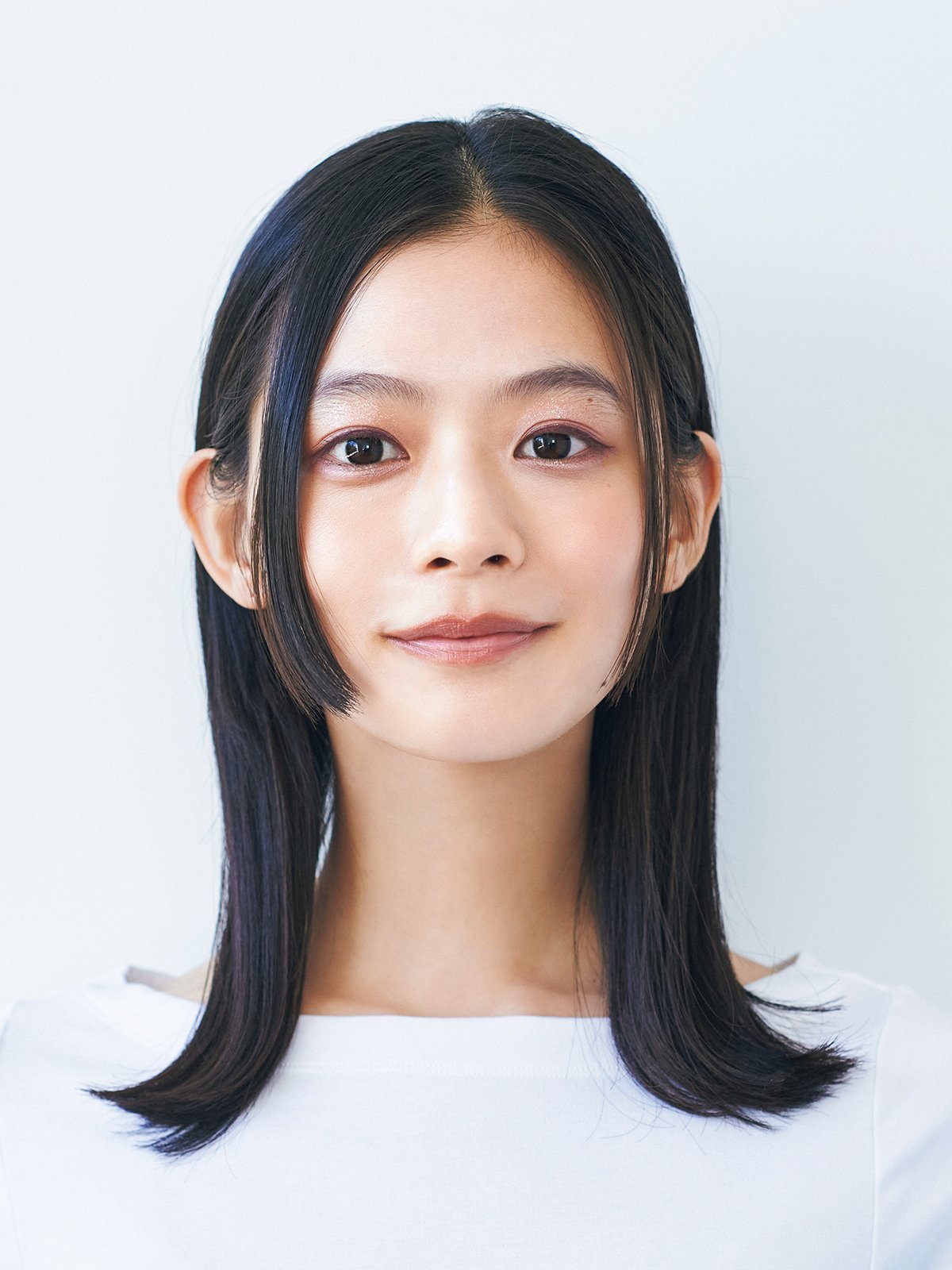 前髪デコ出しで劇的垢抜け！似合わない悩みを解消する顔型別セット術