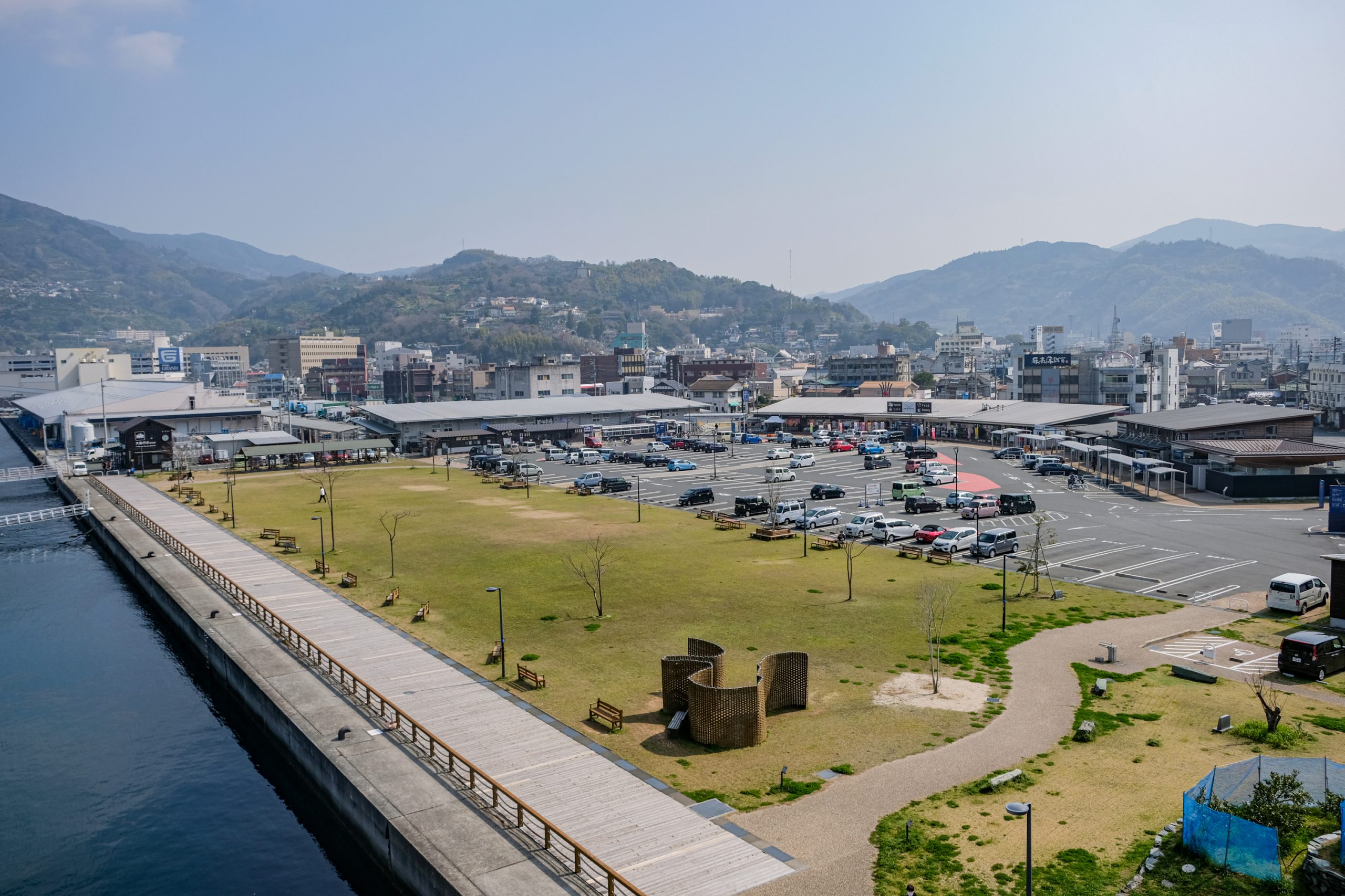 道の駅八幡浜みなっと徹底解剖！海鮮丼や名物ちゃんぽんの魅力と混雑攻略
