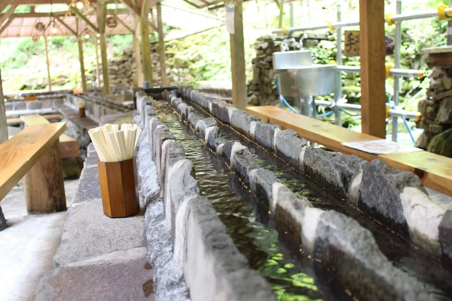 阿弥陀ヶ滝荘の流しそうめん完全攻略！待ち時間・料金と予約の真相