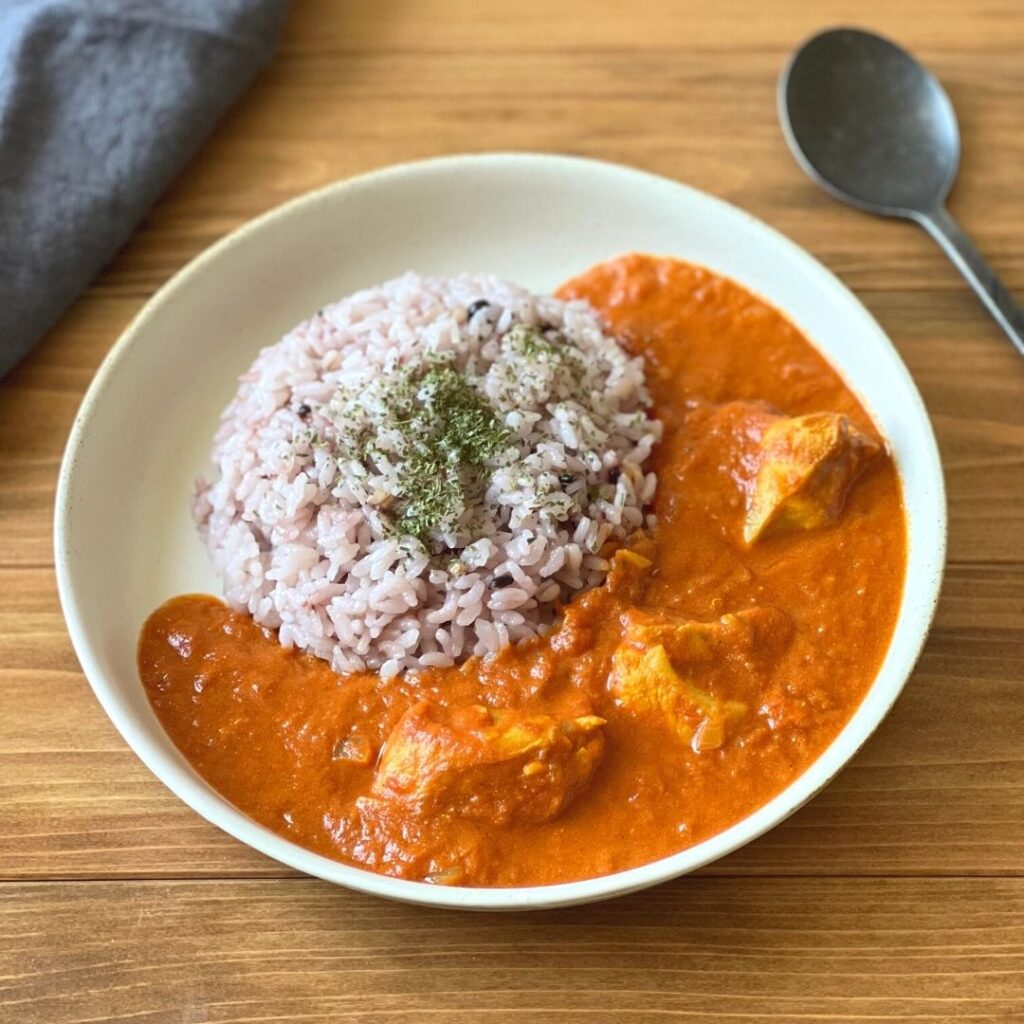 生クリームなしで極上濃厚！牛乳で作る絶品バターチキンカレー黄金比
