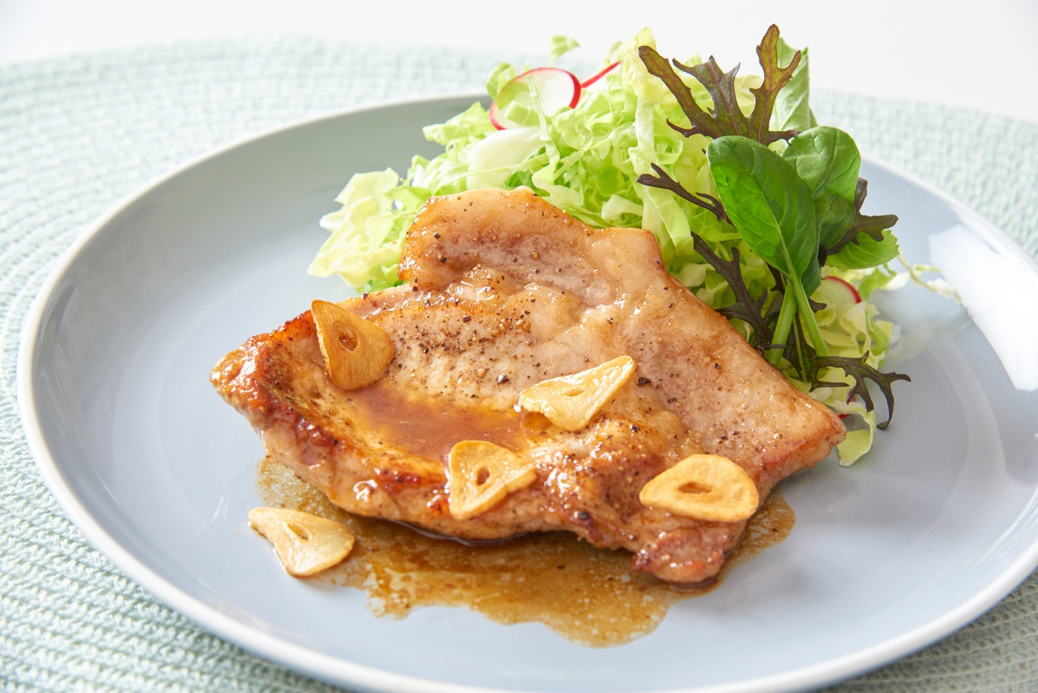 豚ロース厚切り肉が劇的に柔らかくなる！失敗しない極上レシピと焼き方