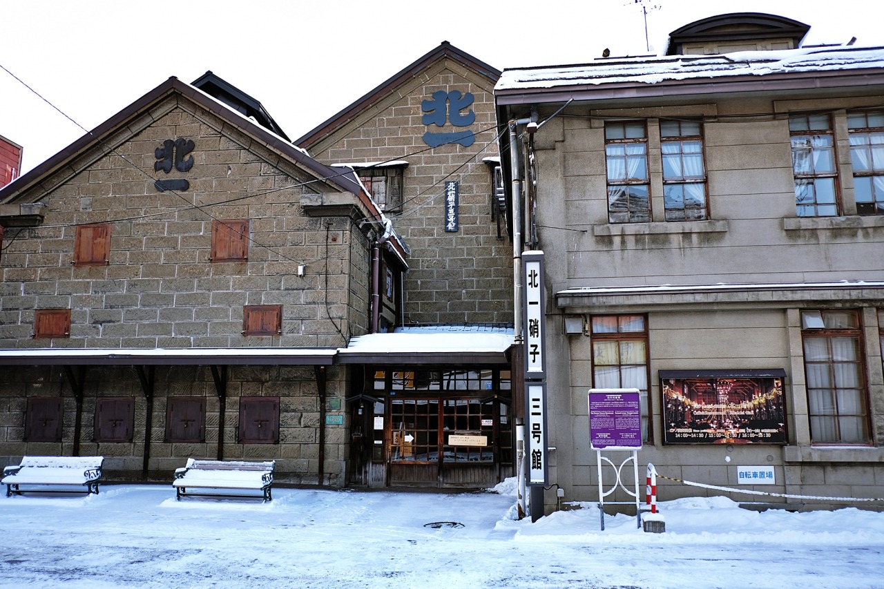 北一硝子三号館の魅力完全解剖！167個のランプが灯る奇跡の空間と攻略法