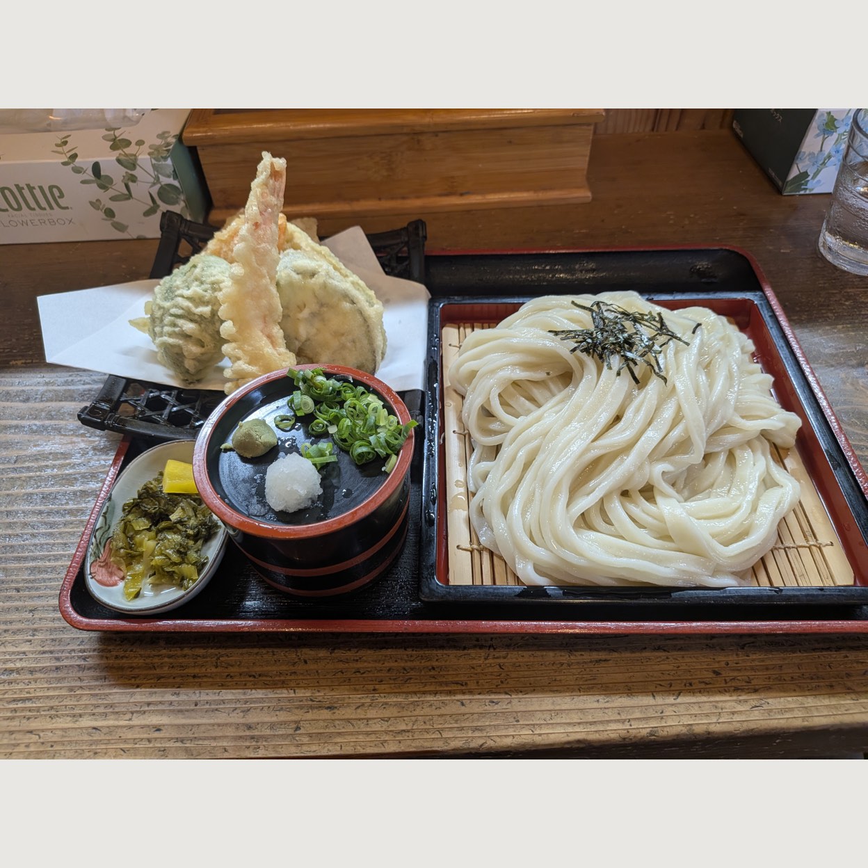 話題の吉崎製麺所を徹底解剖！麺のこだわりと口コミ評判・直売通販の真実