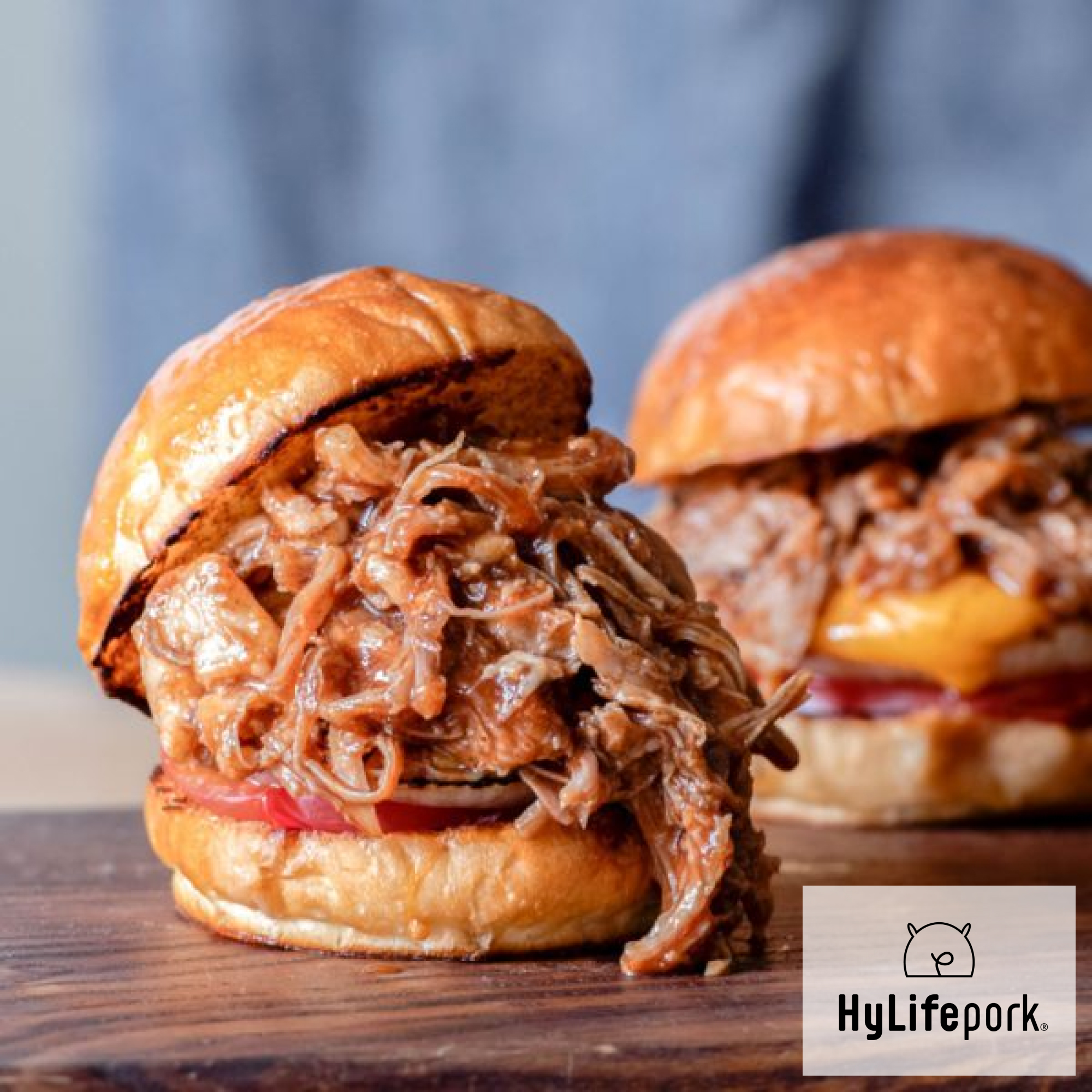 話題のプルドポークバーガーを徹底解剖！人気の秘密と炊飯器レシピ