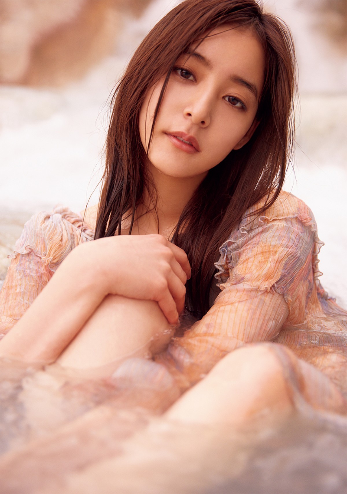 新木優子のグラビアと歴代写真集の全貌！貴重水着から美脚の進化を解剖
