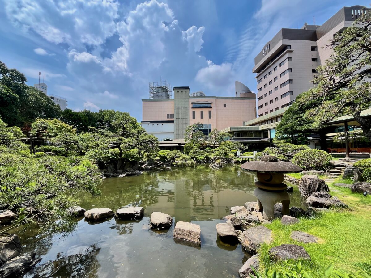 ニュータガワ小倉の現在と閉館の真相｜庭園と名門ホテルの最新実態