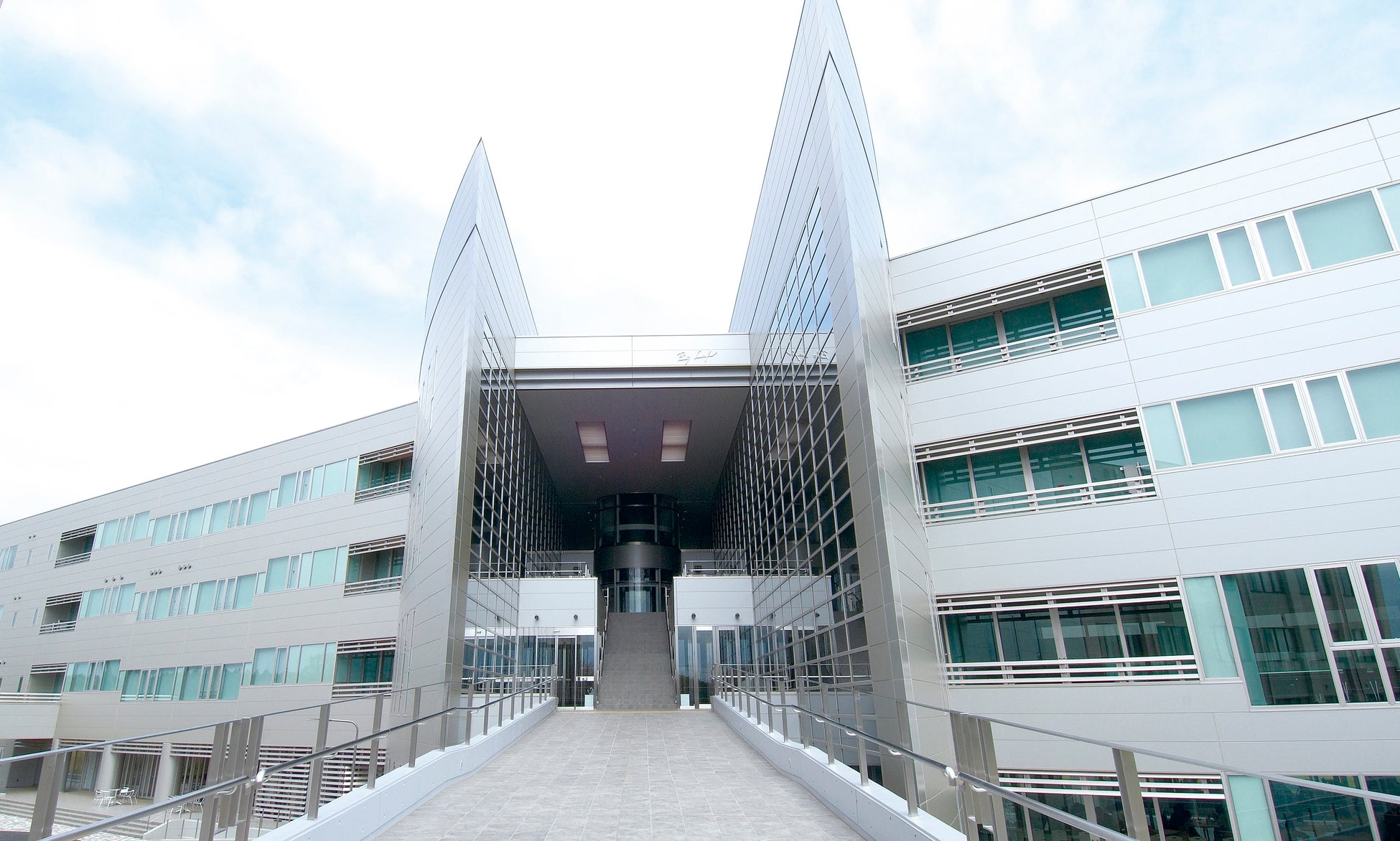 植草学園大学の評判と偏差値の真相｜Fラン説の誤解と就職実績を検証