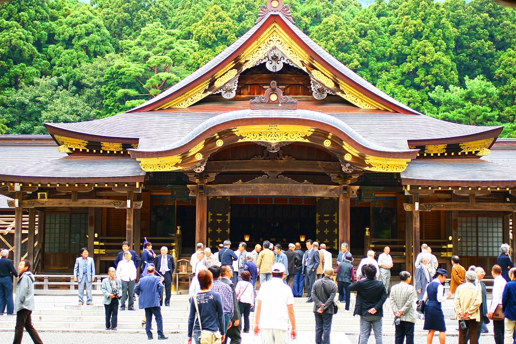 彌彦神社の真実！2礼4拍手1礼とカップルの噂、2026最新参拝術
