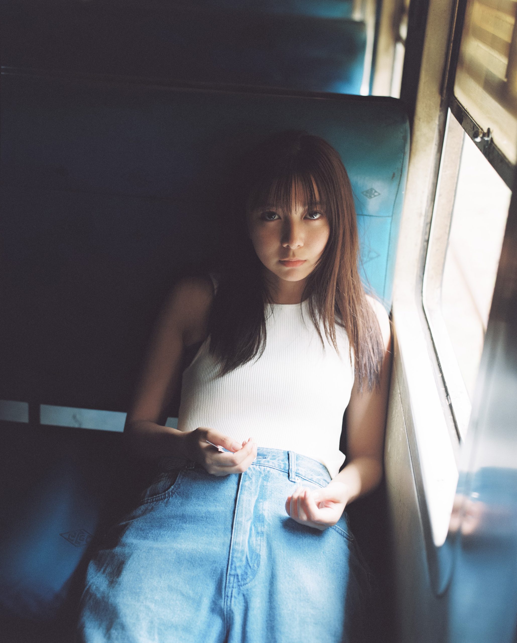 上白石萌歌の写真集『まばたき』の魅力と特典・噂の真相を徹底解説
