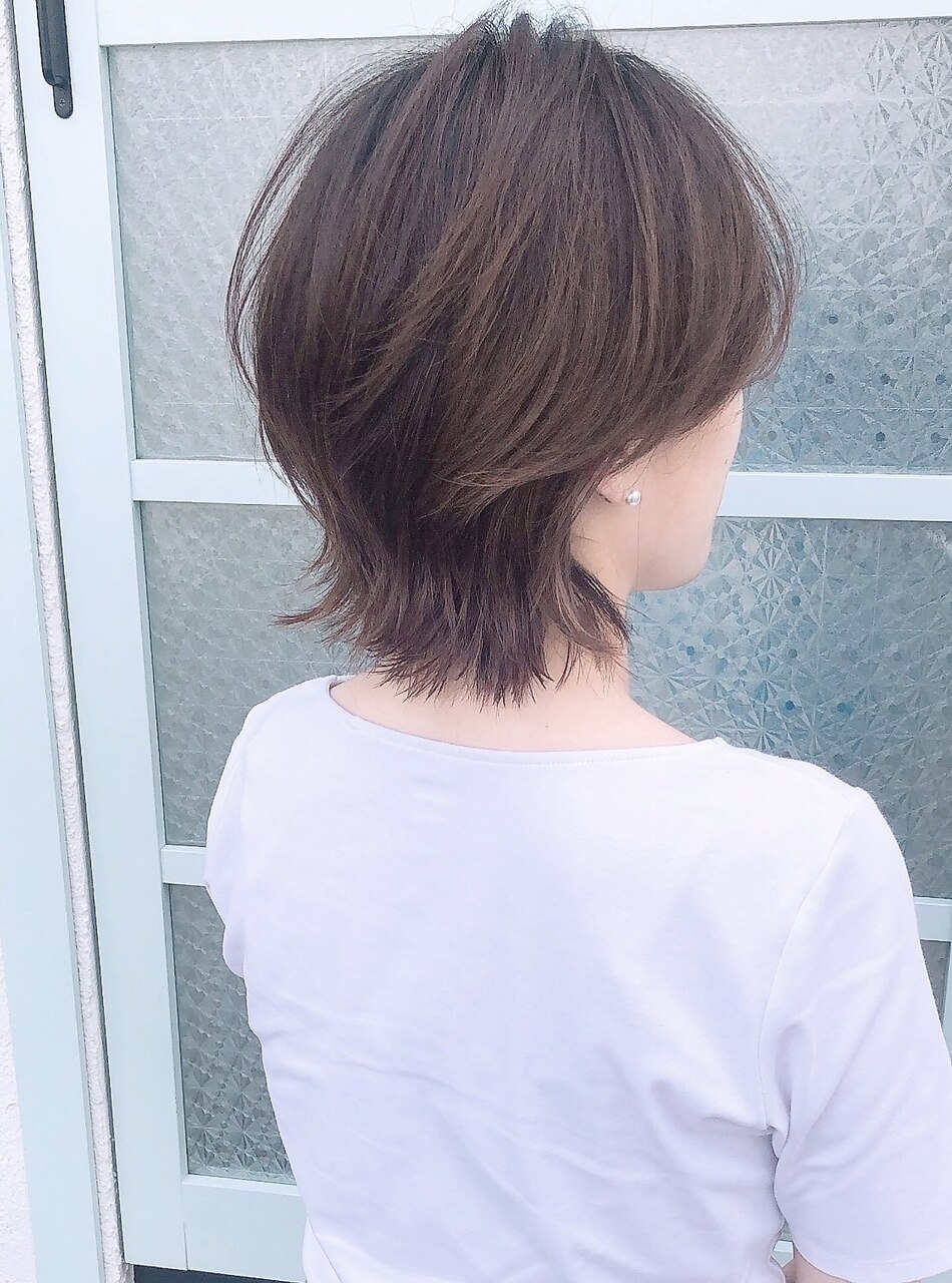 50代ウルフカット再燃の真相！痛いと言わせないネオウルフ若返り術