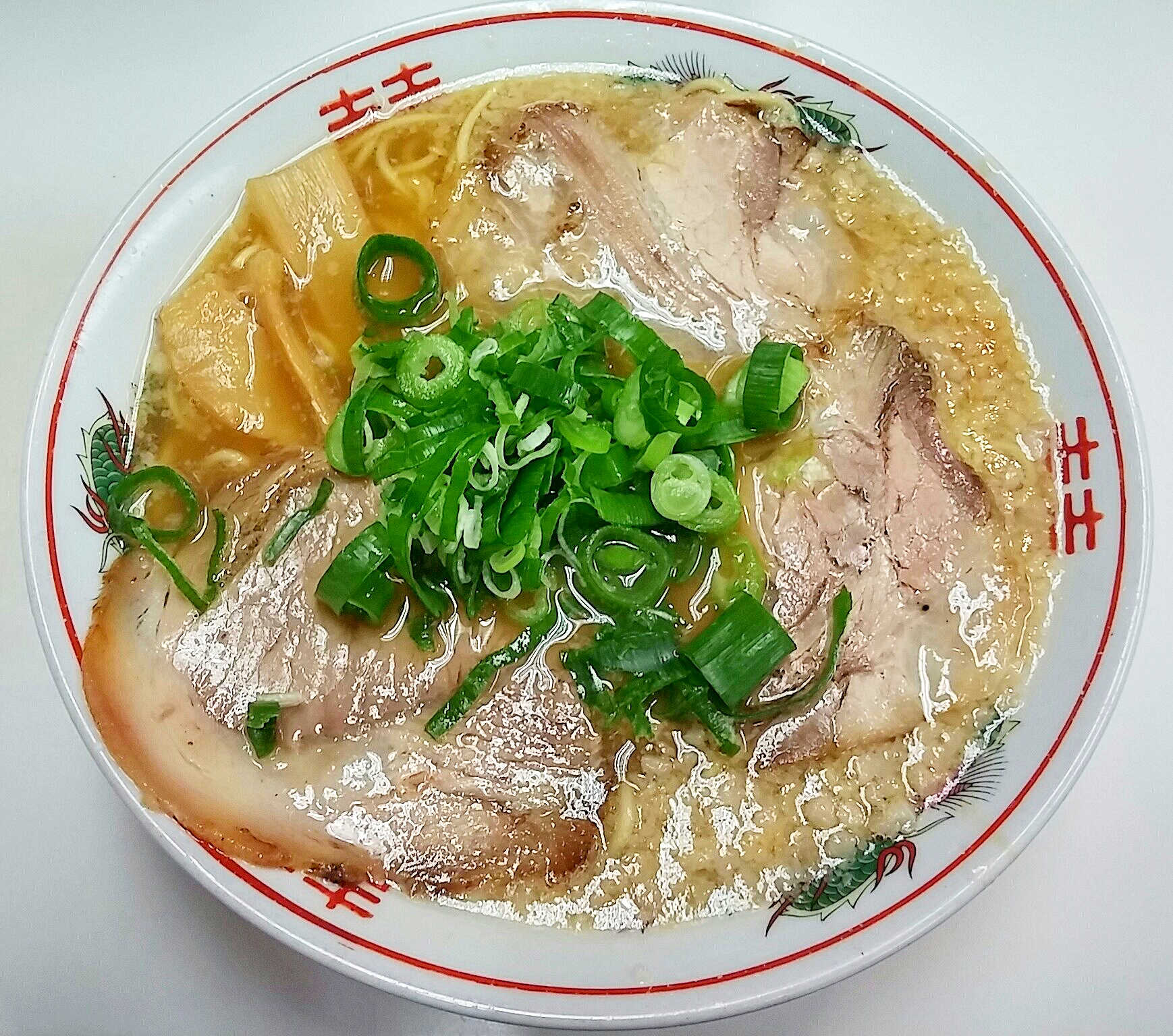 京都北山いいちょラーメンの真相！背脂醤油と名物焼き飯の評判を徹底追及