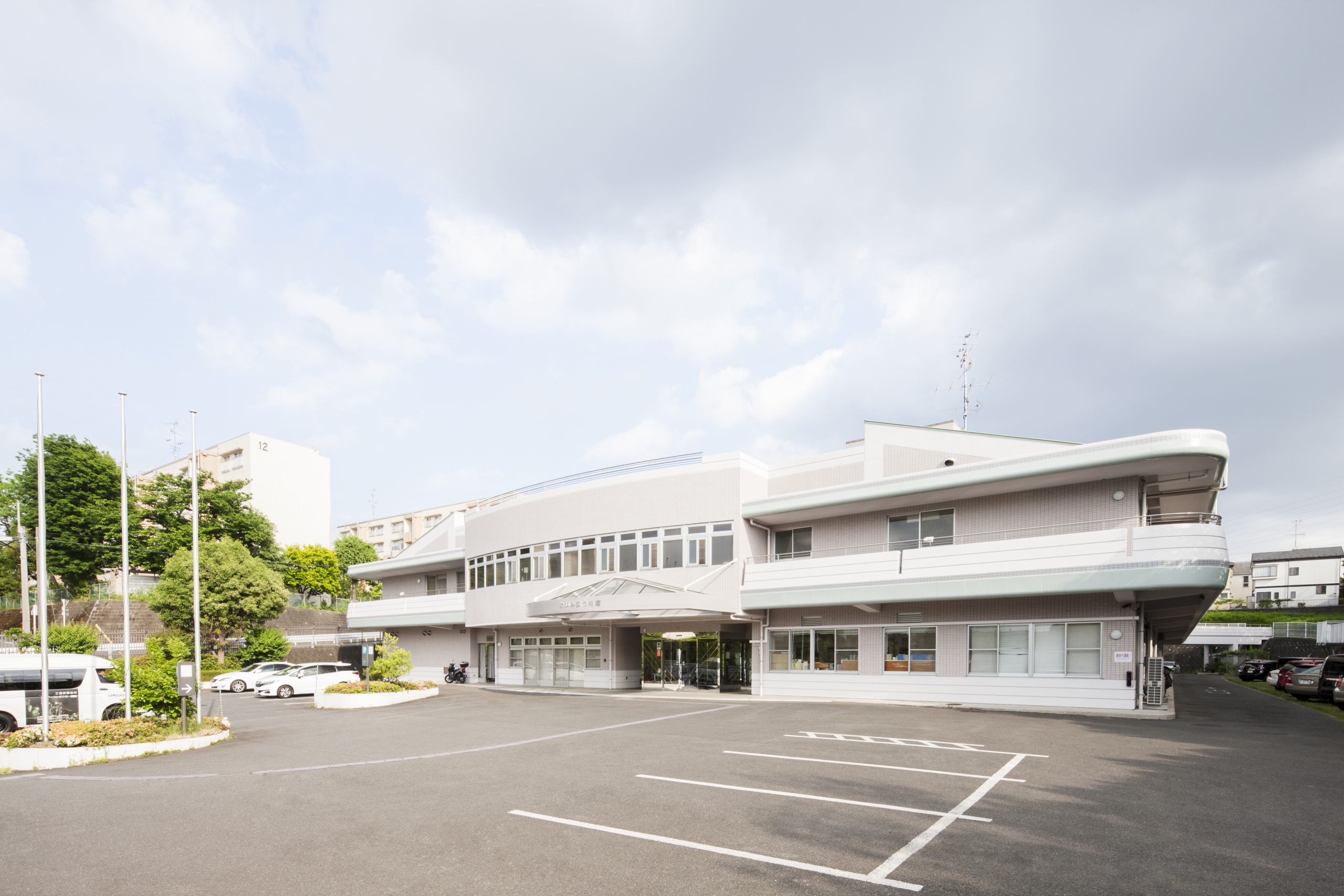 特養れいんぼう川崎の評判と口コミの真相！費用と入所待ちの実態検証