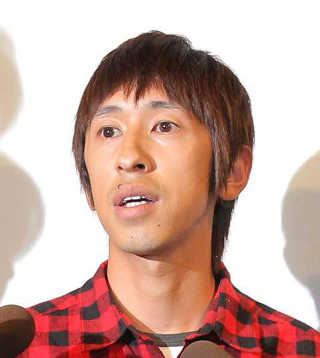 キングコング梶原の現在と年収は？家族の今や西野との絆、休養の真相