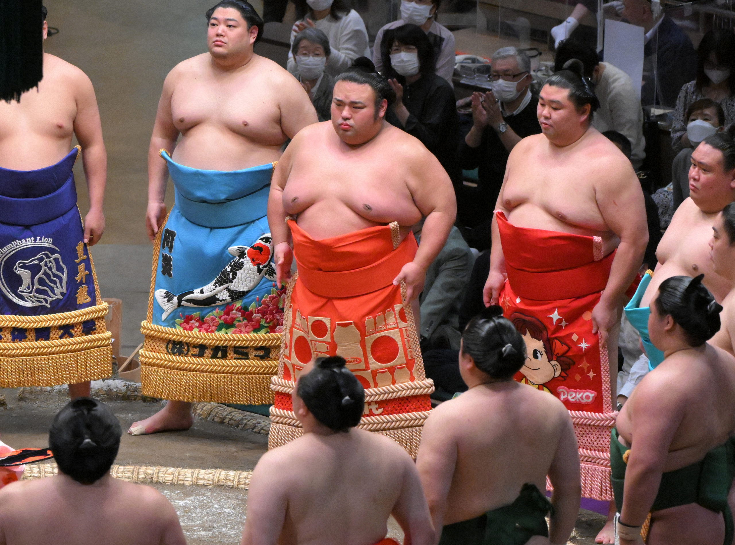 大相撲の廻しはなぜ洗わない？驚きの理由と値段・反則負けの真相