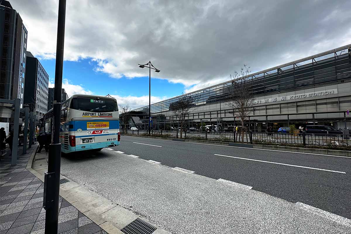 京都駅から伊丹空港バスの罠？八条口乗り場と渋滞回避策を徹底検証