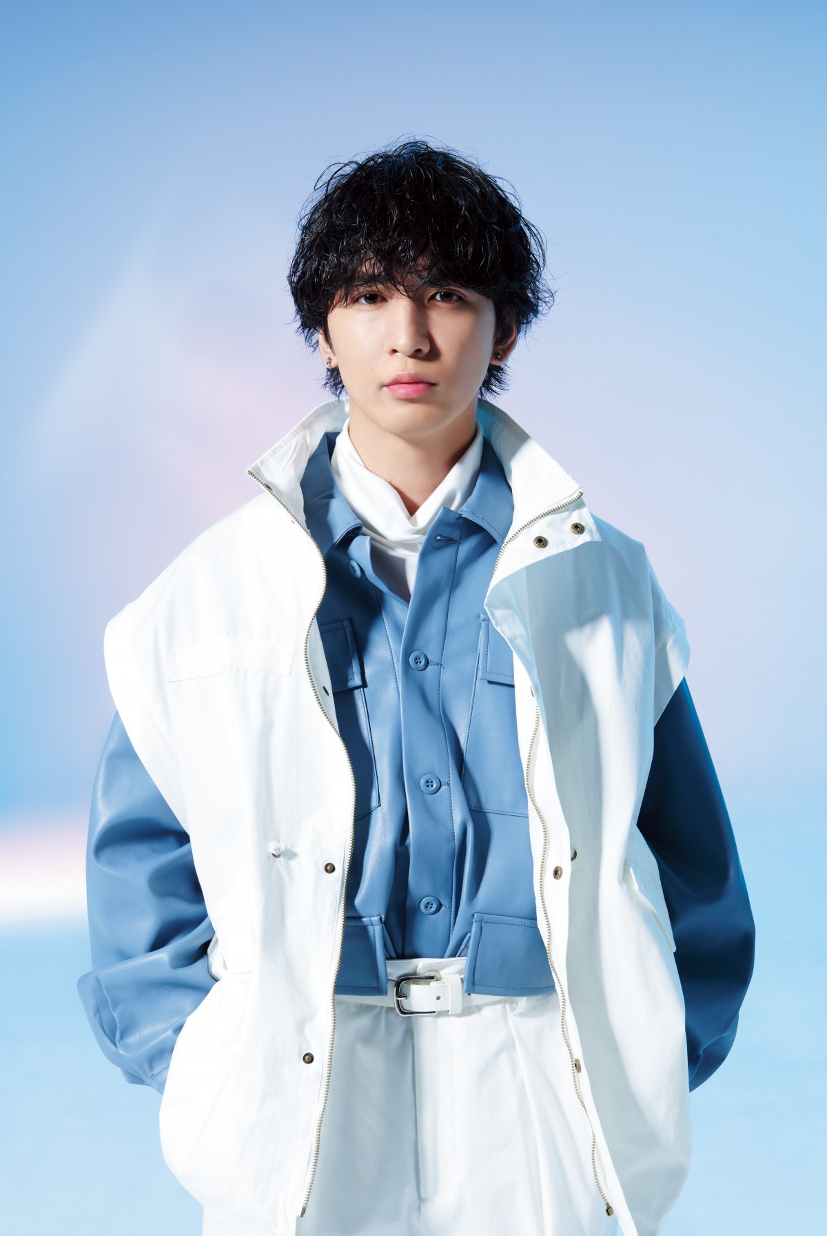 West. 藤井流星の現在と噂の真相｜演出家としての才能と家族の絆