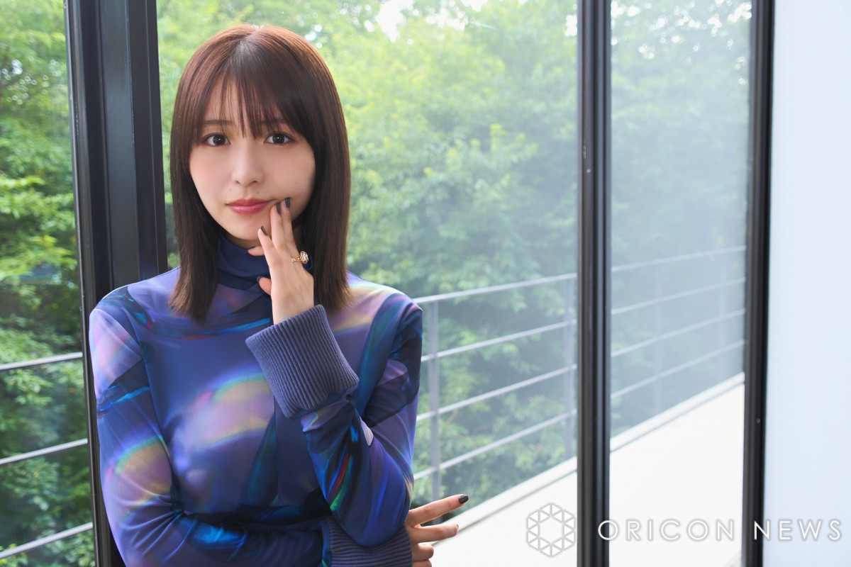 長濱ねるの谷間が話題の理由は？写真集からドレス姿の進化を徹底解剖