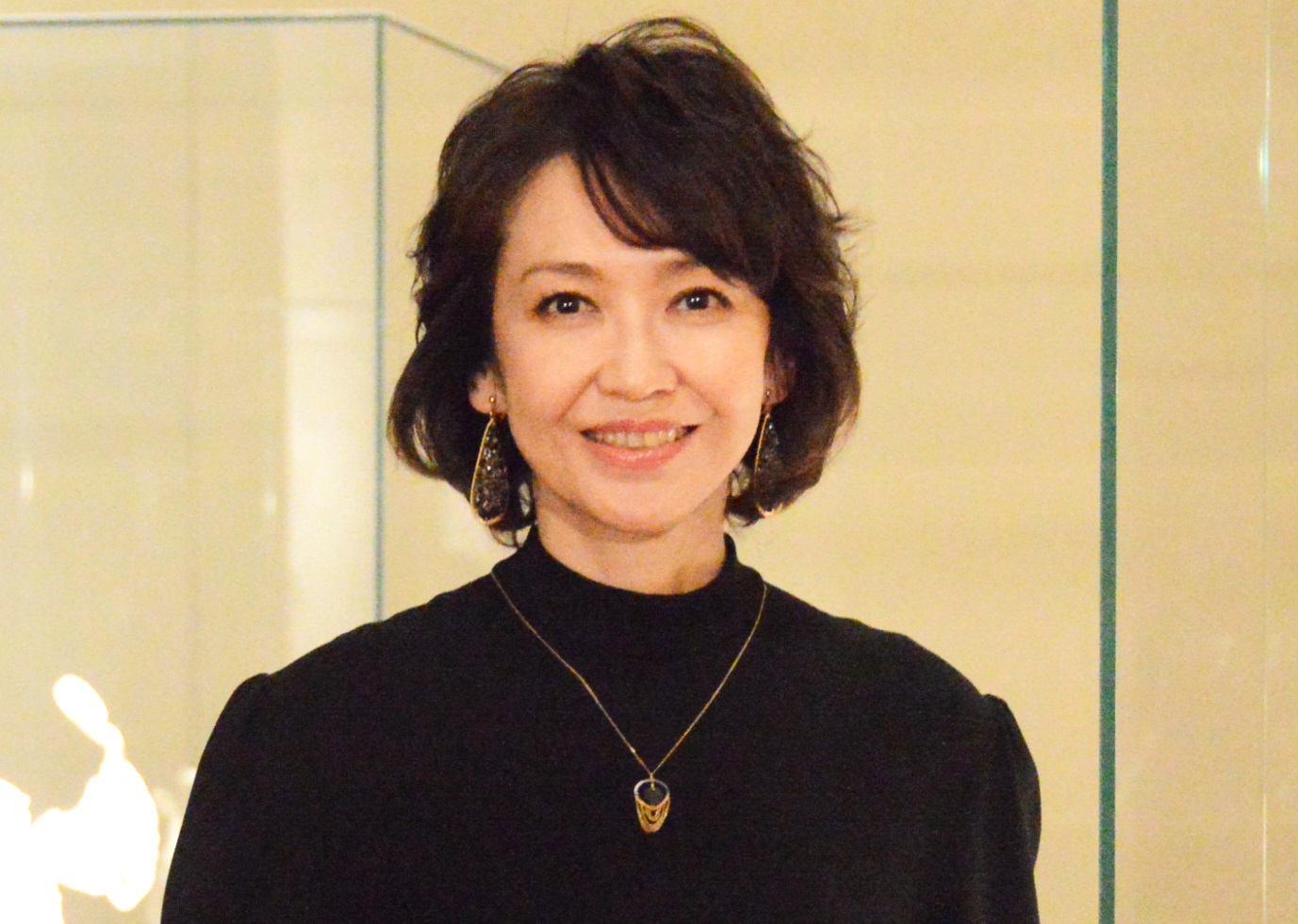 賀来千香子の現在2026！離婚理由の真相と再婚の噂、賀来賢人との絆