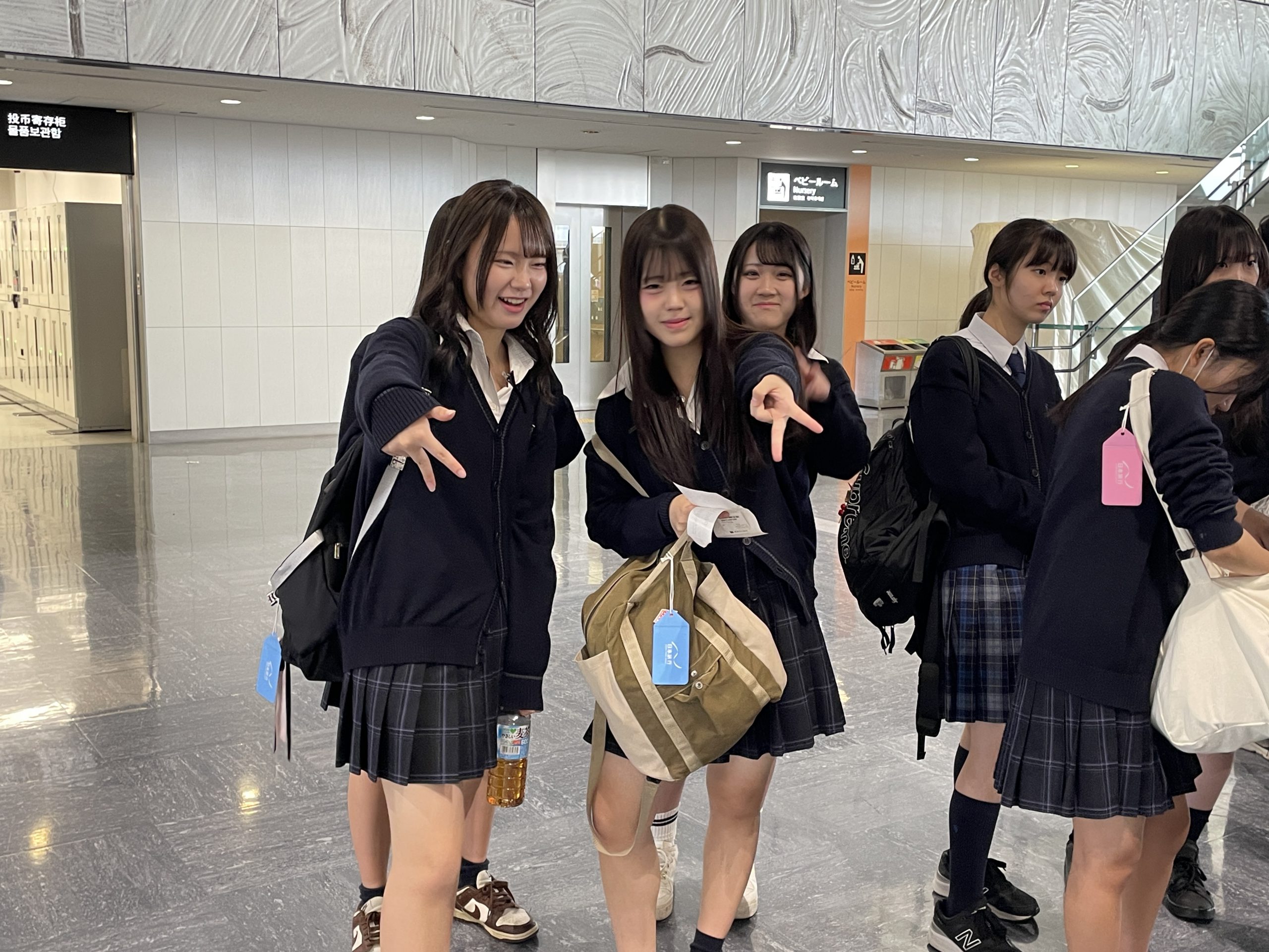 高校修学旅行が激変！2026年最新の費用相場と行き先格差の真相