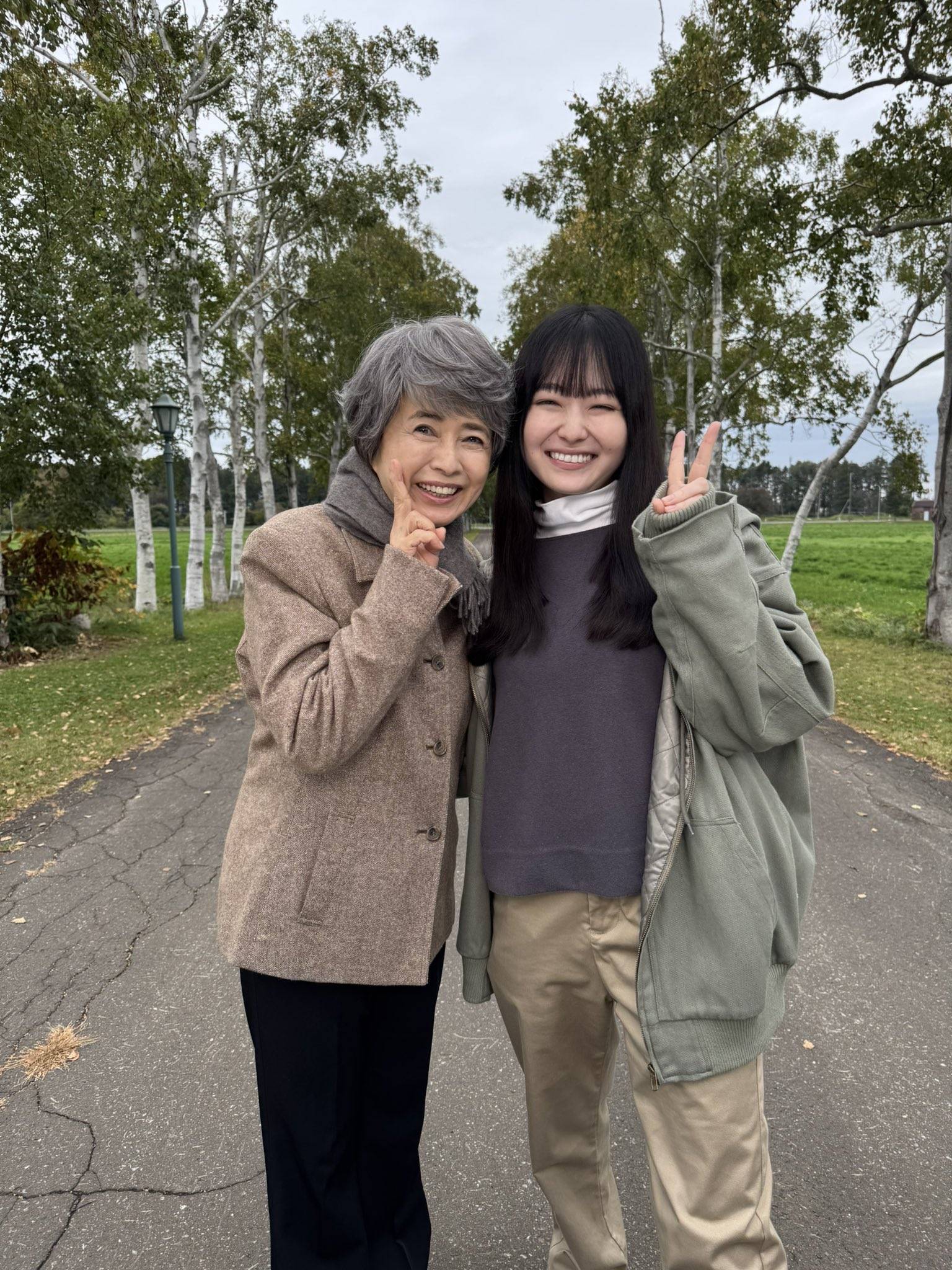 風吹ジュンの子どもは何人？娘の海外生活や息子の職業と波乱の母路