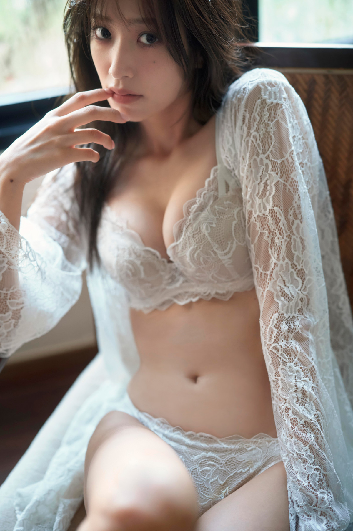 日向坂46佐々木久美のグラビア解禁！美脚スタイルと写真集の真相