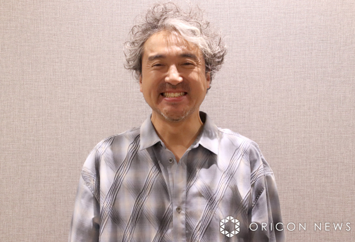 ムロツヨシの髪型パーマ徹底解剖！天パの真相と大人メンズの再現術