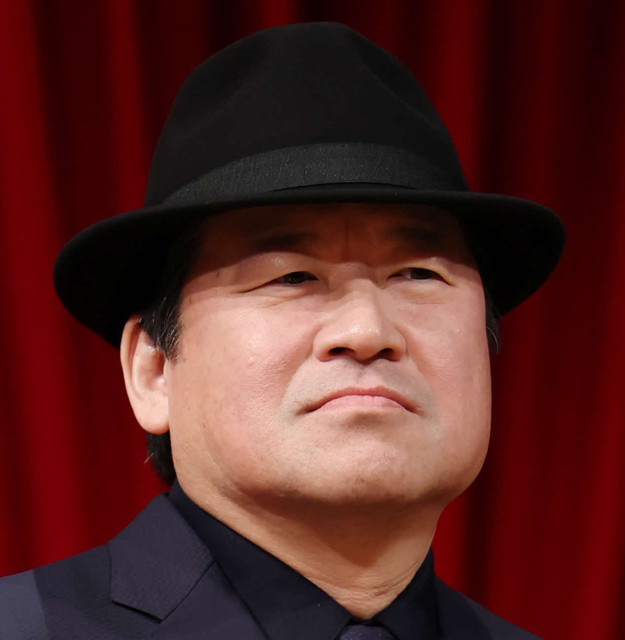 佐藤二朗の現在と愛妻の素顔｜強迫性障害公表の深層と2026年最新