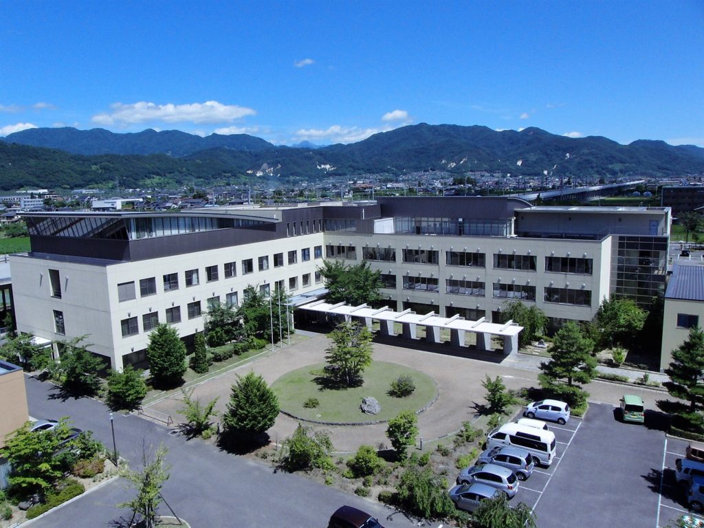長野保健医療大学の評判と偏差値の真相｜看護・リハビリの合格率と就職先