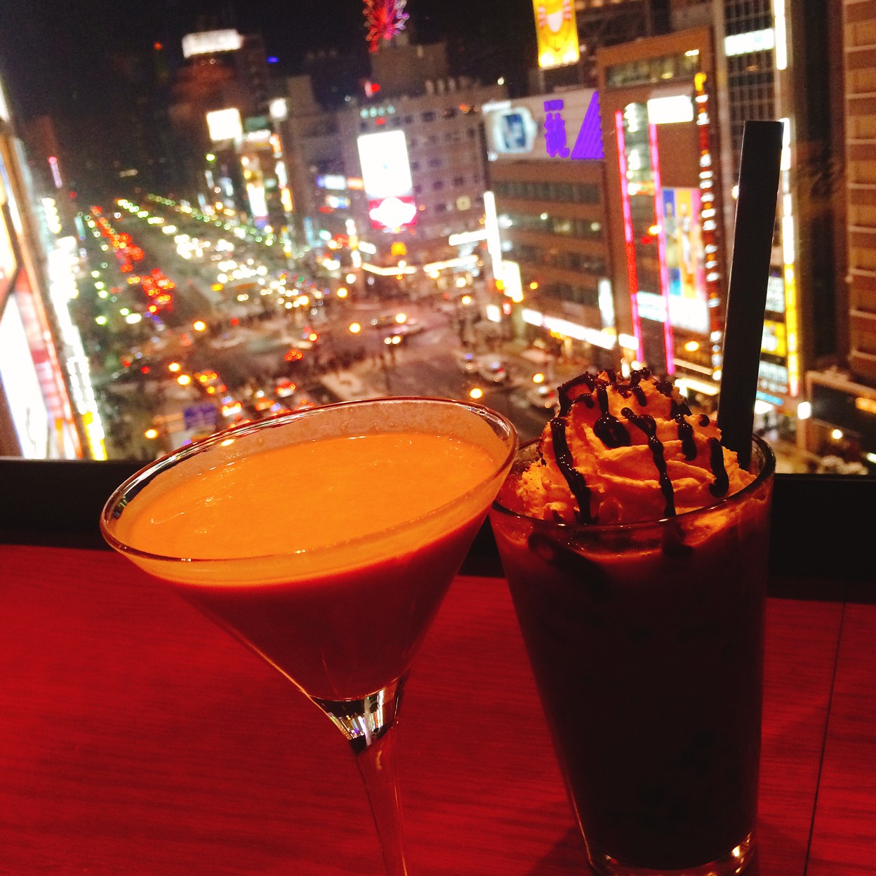 絶景のエレクトリックシープバーすすきの！料金と人気の秘密を解剖