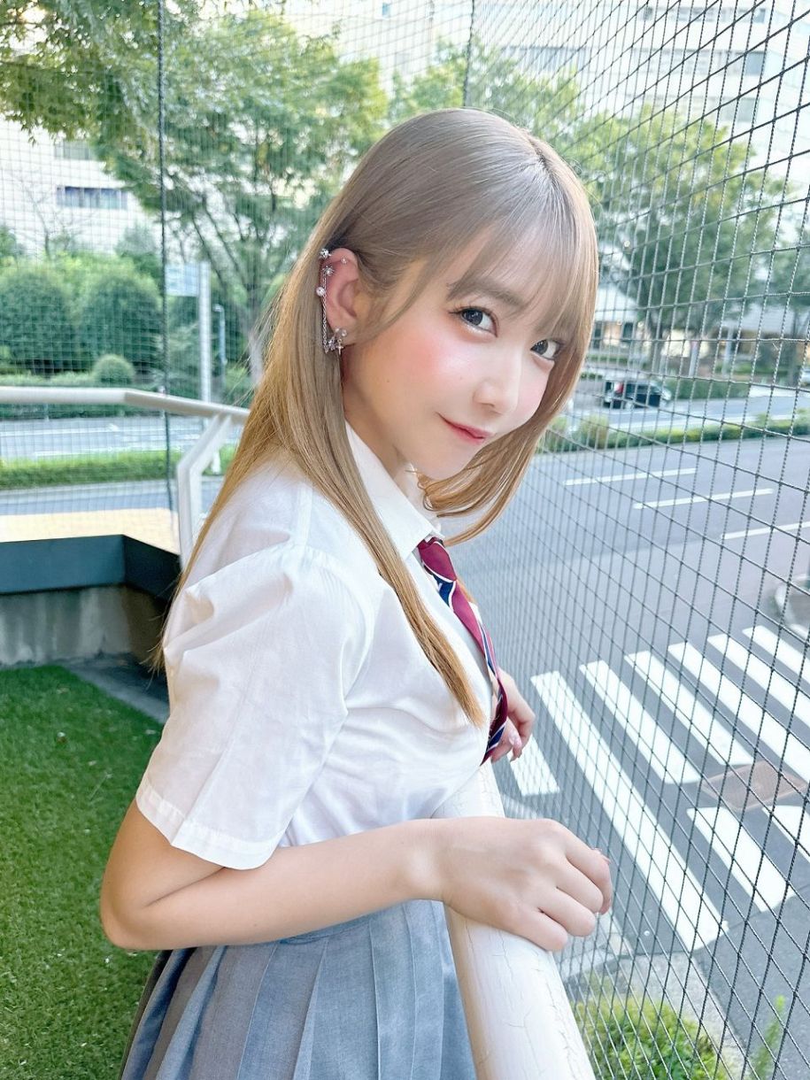 天羽希純の最新画像とグラビア徹底解剖！奇跡のオフショットと現在
