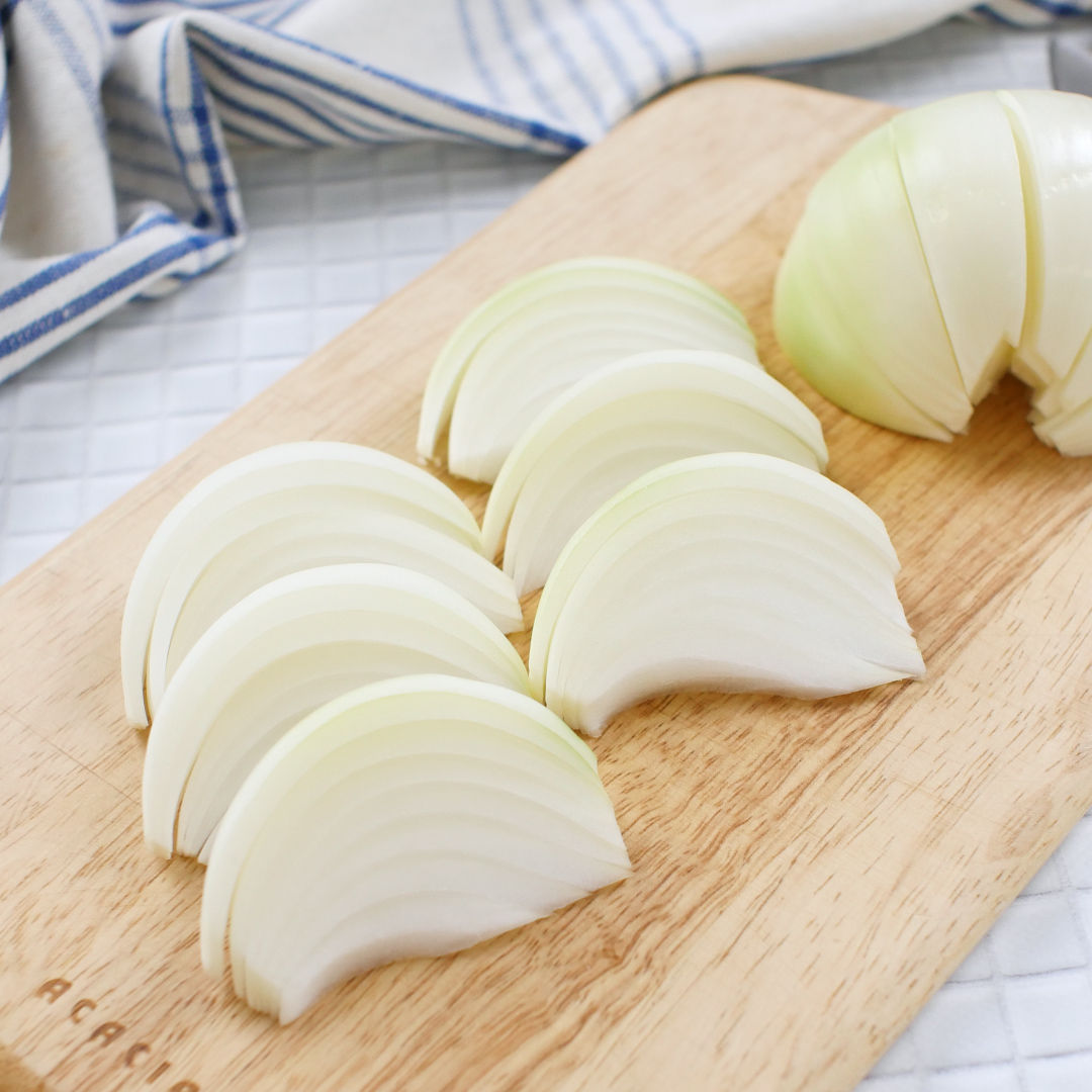 すき焼きの玉ねぎは切り方で激変！煮崩れを防ぎ甘みを引き出す黄金比