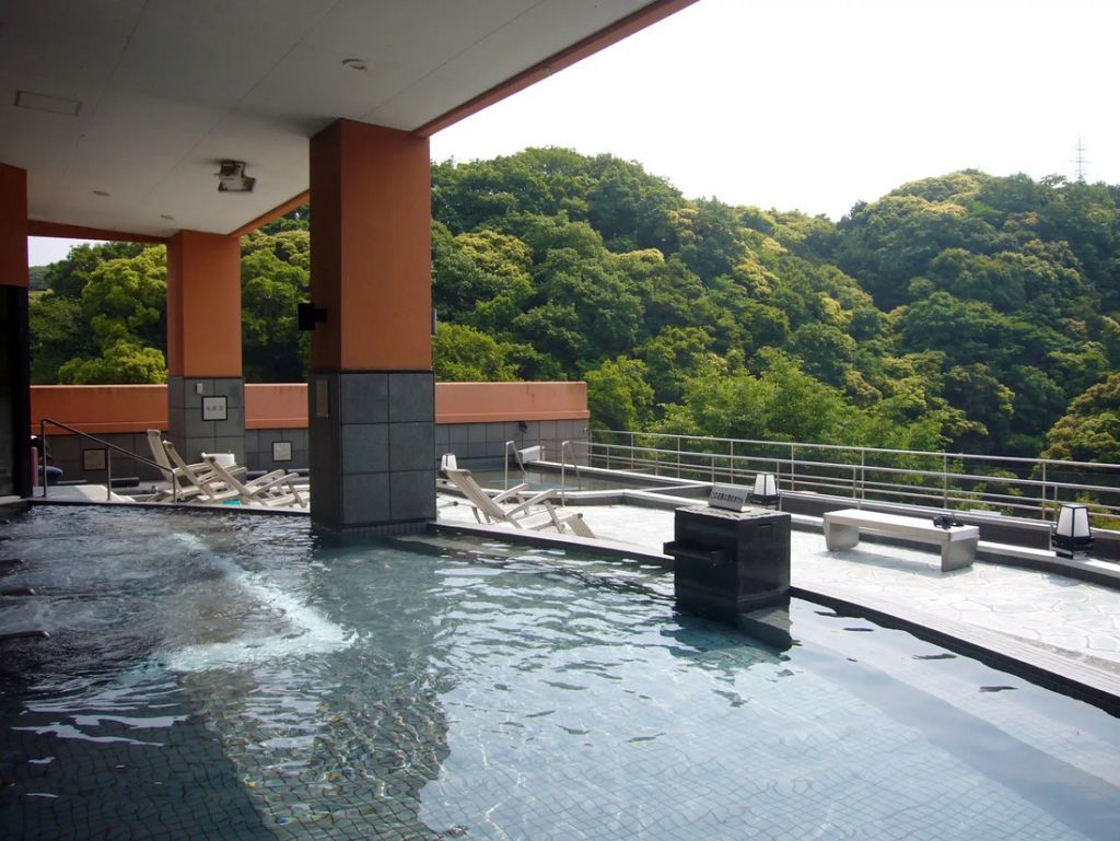 掛川つま恋温泉森林の湯を徹底解剖！日帰り料金とサウナ評判2026