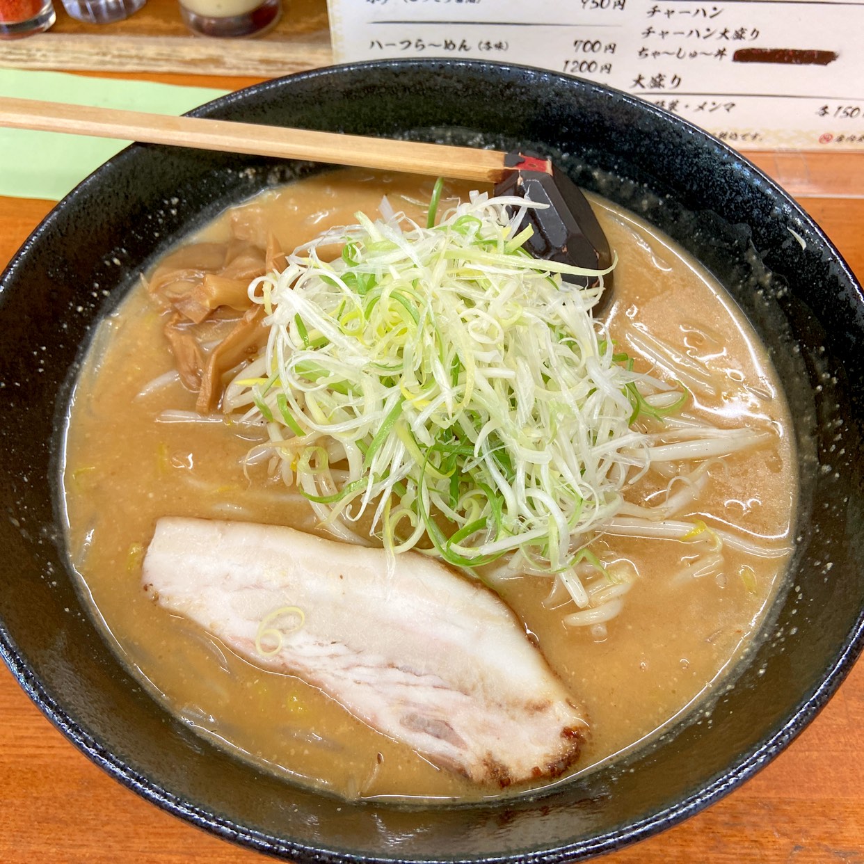 札幌ラーメン信玄の行列理由と待ち時間攻略！名物味噌と炒飯を徹底解剖