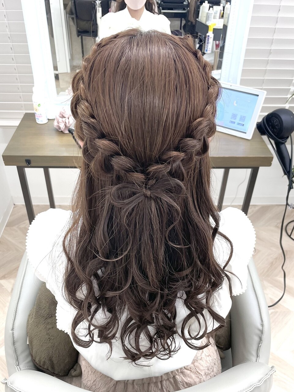 文化祭で絶対映える髪型2026！崩れない簡単アレンジ＆人気ペアの真相