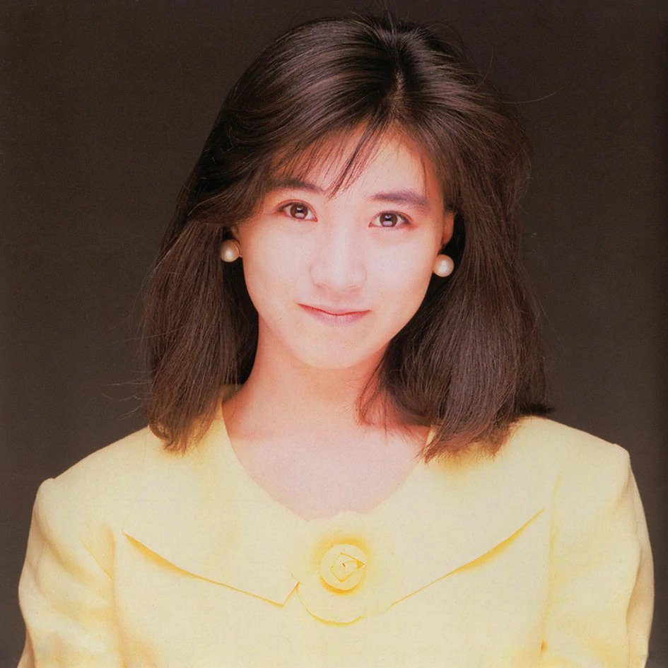 秋元康の嫁・高井麻巳子の現在とは？電撃婚の馴れ初めと家族の真相