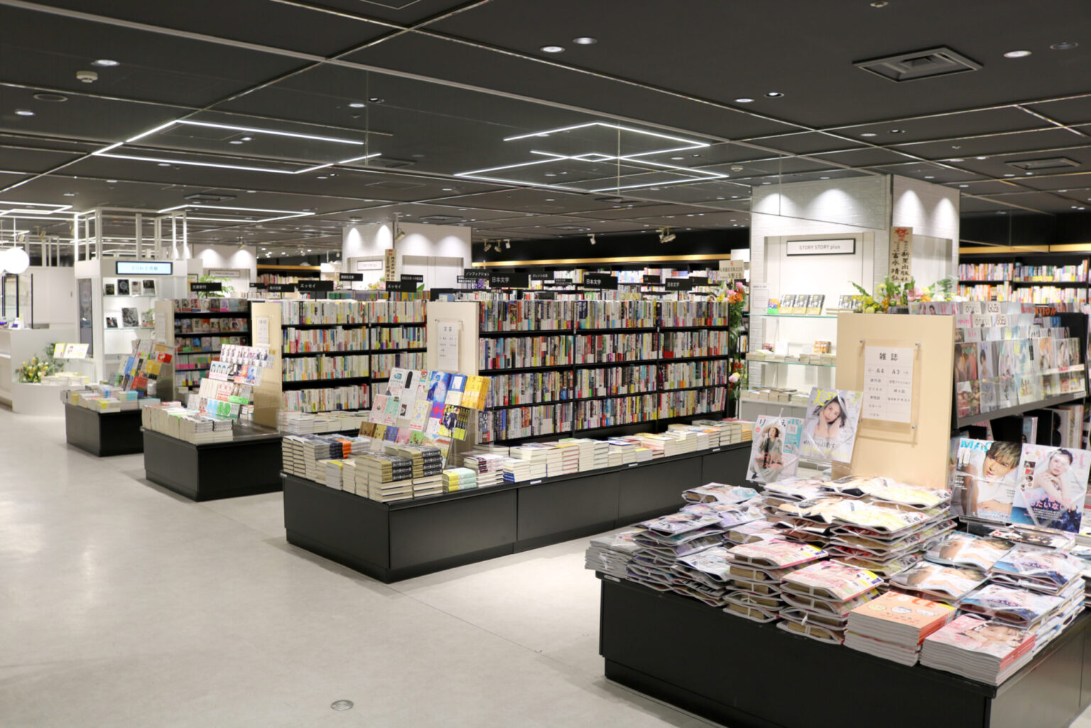 有隣堂ららぽーと湘南平塚店を徹底解剖！カフェや在庫・評判の真相
