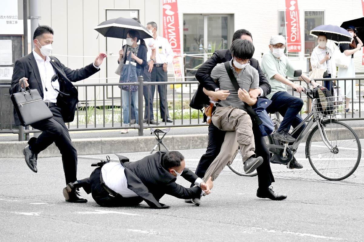 銃撃事件の真相と動機｜現場の生々しい証言から読み解く最新分析