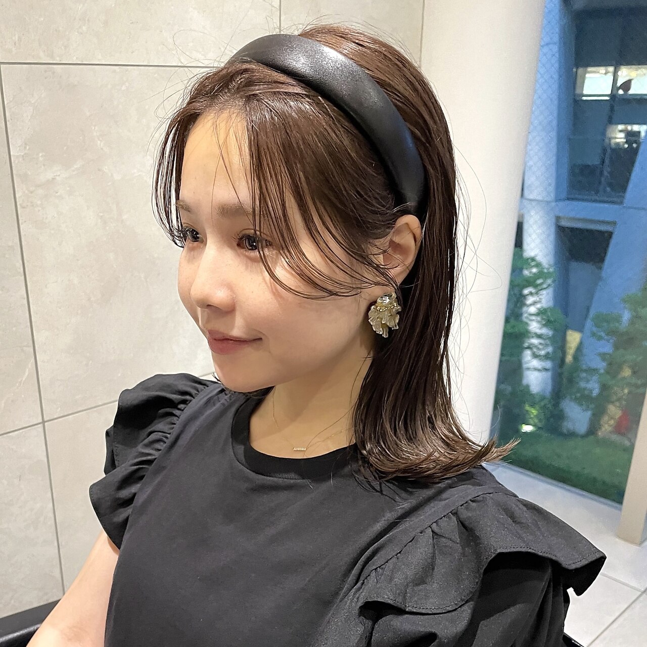 カチューシャヘアアレンジの正解！痛くない位置と2026垢抜け旬技